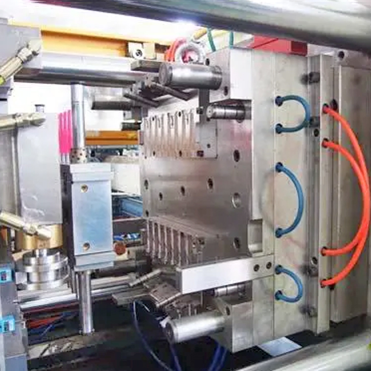 双色透明模具与精密模具的技术解析与应用前景